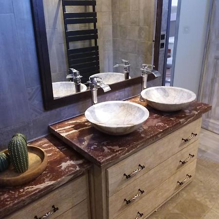 Chambre Pour 2 Personnes Avec Salle De Bain Privee Tourves ภายนอก รูปภาพ
